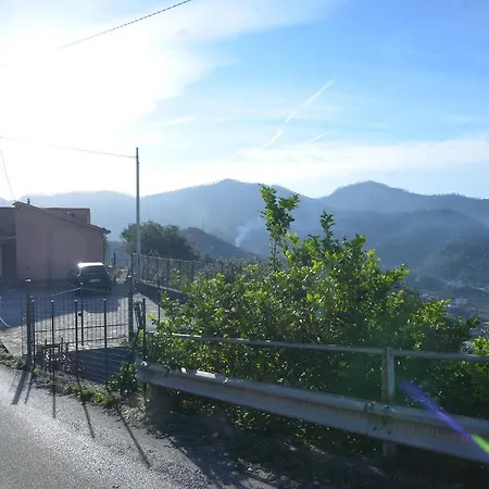Dell'erta 度假居 *